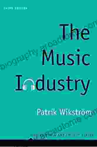 The Music Industry: Music In The Cloud (Digital Media And Society)